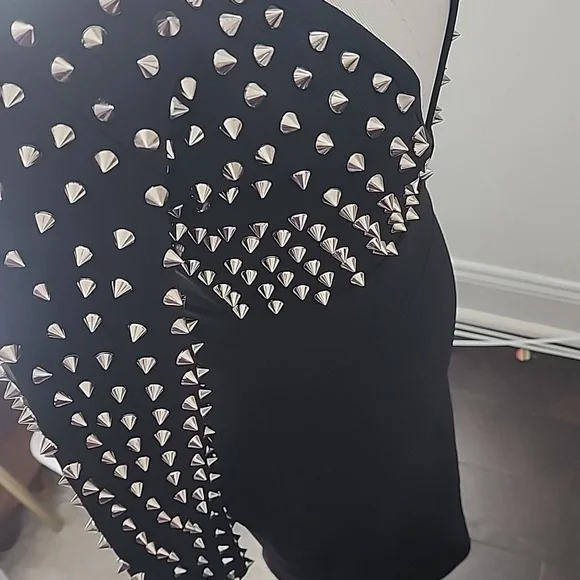 Spike studded bandage dress - Picture 4 of 4